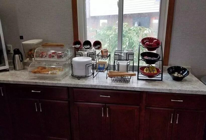 モーテル Aartpark Hotel Inn At Lewsiton