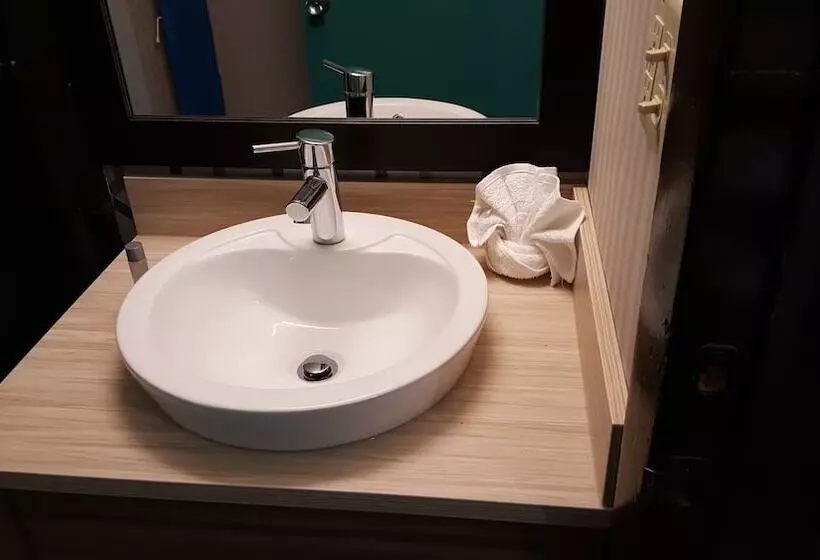 モーテル Aartpark Hotel Inn At Lewsiton