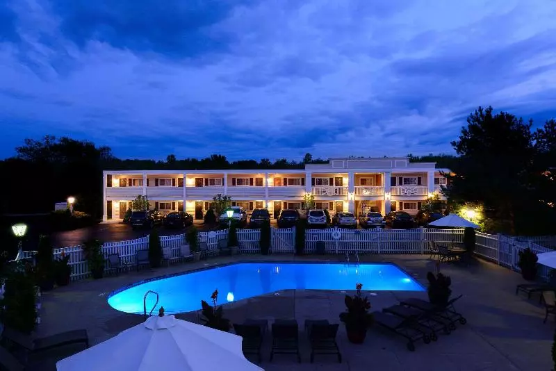 Port Inn And Suites Portsmouth, Ascend Hotel Collection