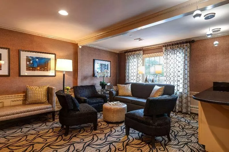 Port Inn And Suites Portsmouth, Ascend Hotel Collection