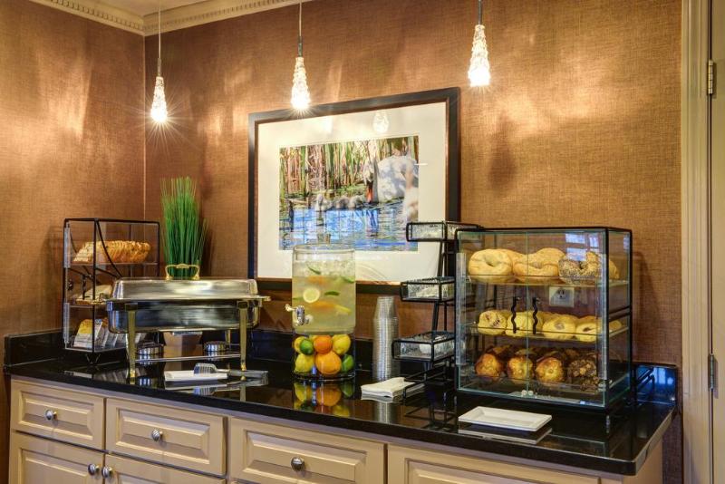 Port Inn And Suites Portsmouth, Ascend Hotel Collection