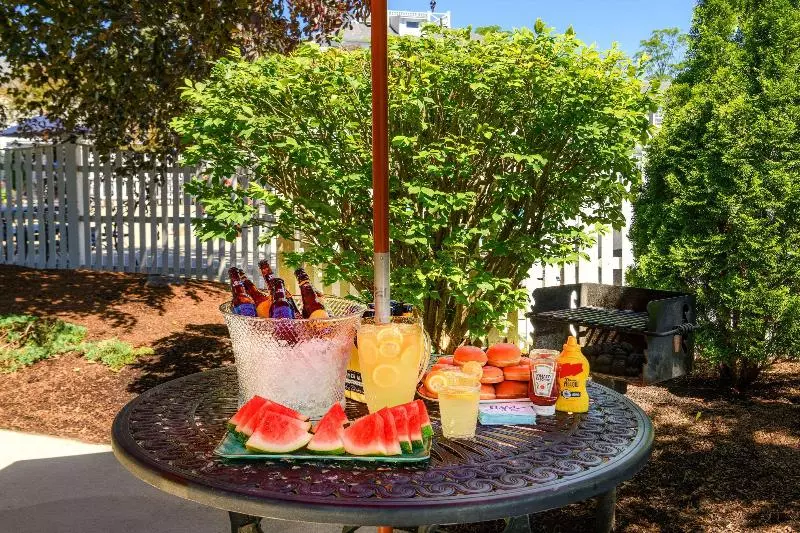 Port Inn And Suites Portsmouth, Ascend Hotel Collection