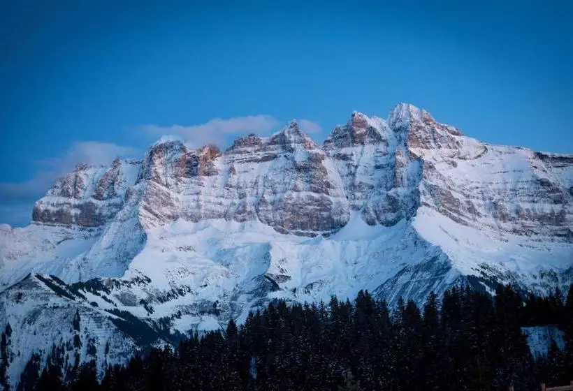 ユースホステル Chez Gaby 1670