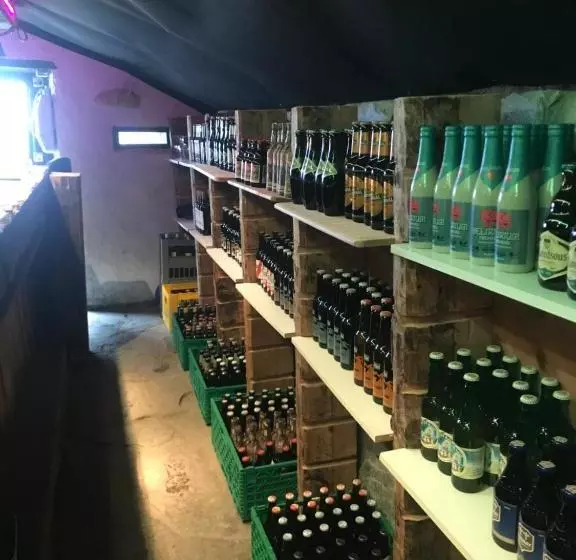 ユースホステル Chez Gaby 1670