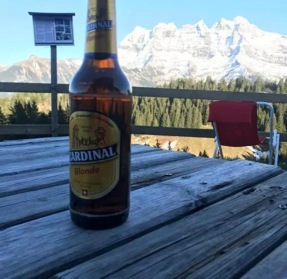 ユースホステル Chez Gaby 1670