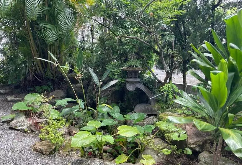 Retkeilymaja Kami House