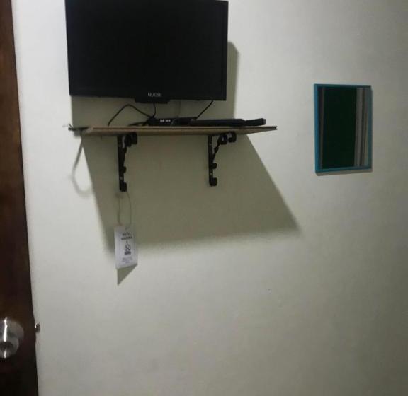 בית מלון כפרי Madina 2 Kota Bharu