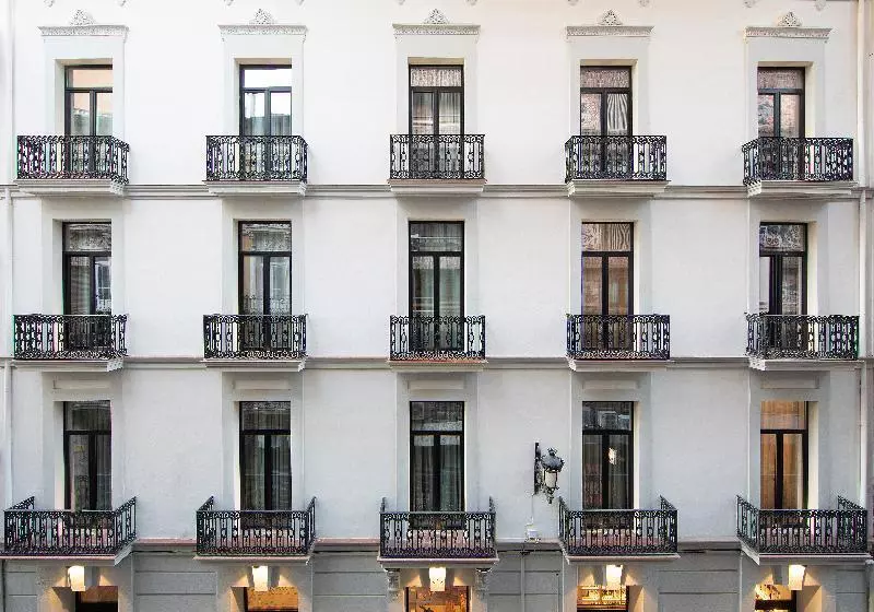 هتل Serawa Alicante