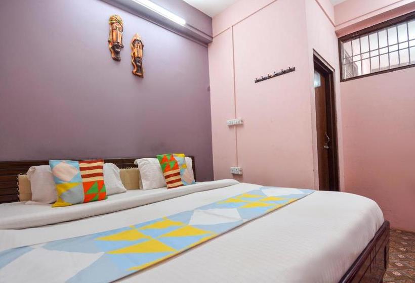 Pensió Oyo Home 62893 Compact Stay Kasauli