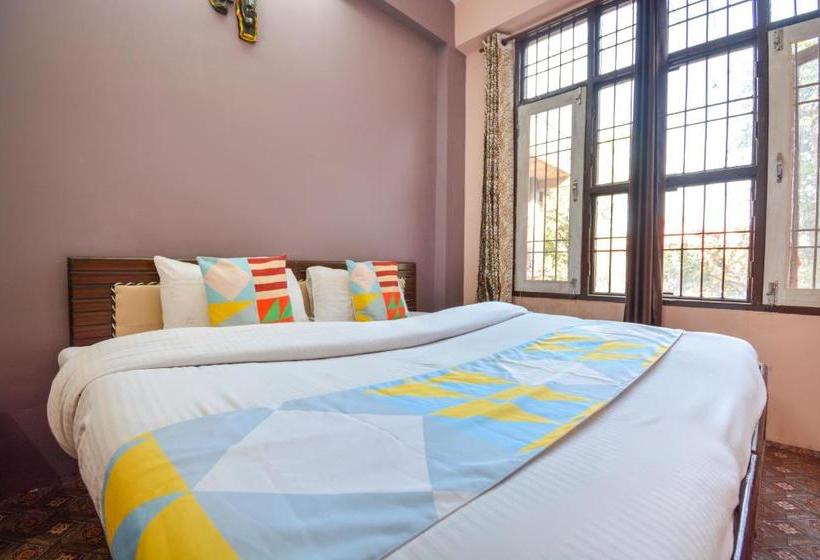Pensió Oyo Home 62893 Compact Stay Kasauli