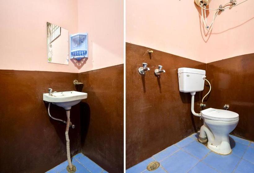 Pensió Oyo Home 62893 Compact Stay Kasauli