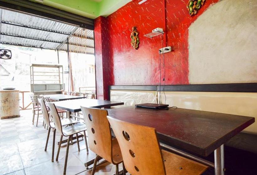 Pensió Oyo Home 62893 Compact Stay Kasauli