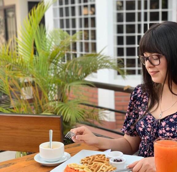 Orquidea Limon Hotel Boutique