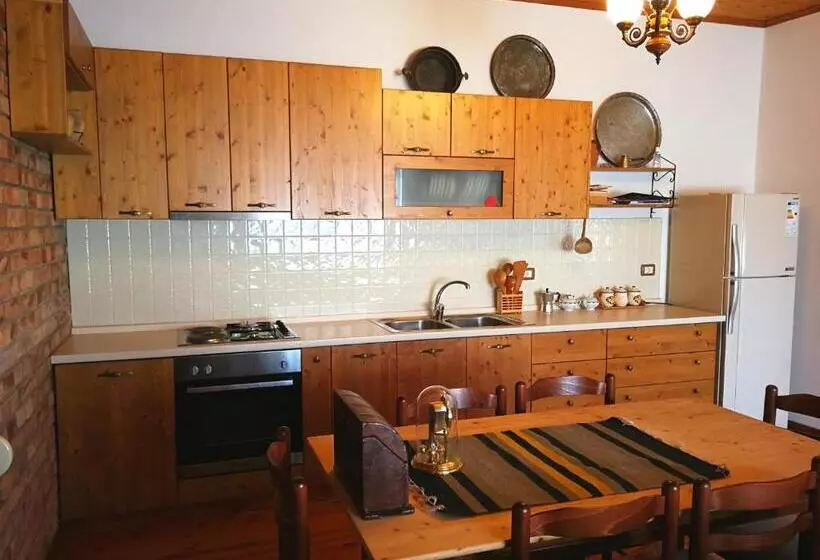 پانسیون Castlehouse