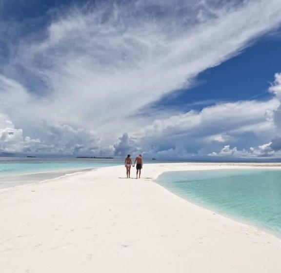 پانسیون Island Scuba Inn