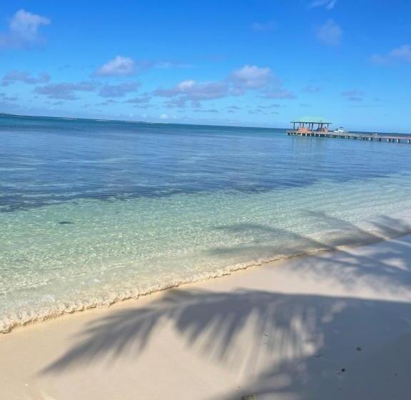 پانسیون Island Scuba Inn