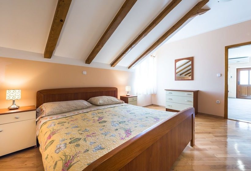 Apartments Villa Kulish