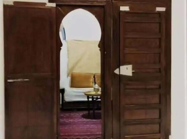 Auberge Riad Buena Vista   Hostel