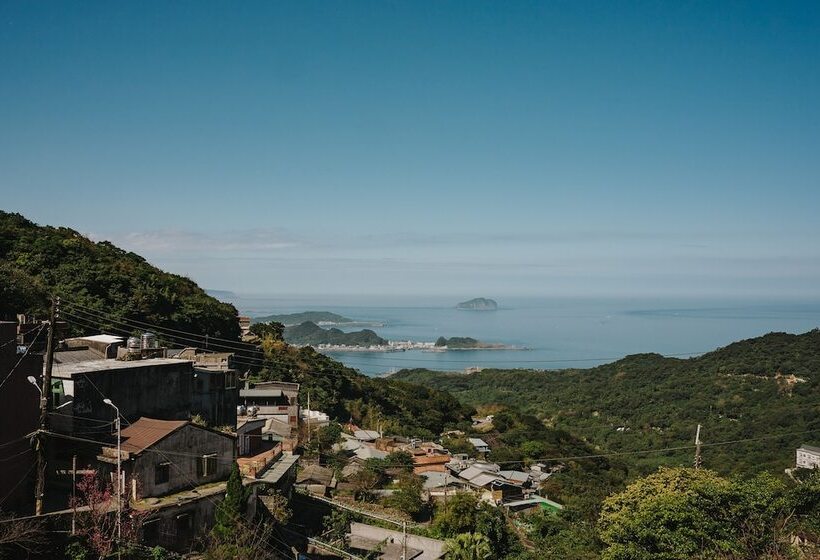 تختخواب و صبحانه Mountain Traveler Inn