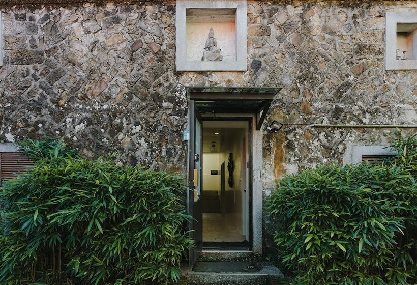 تختخواب و صبحانه Mountain Traveler Inn