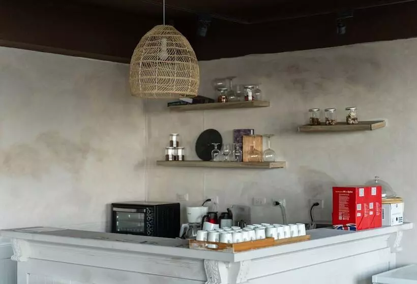 تختخواب و صبحانه Mountain Traveler Inn