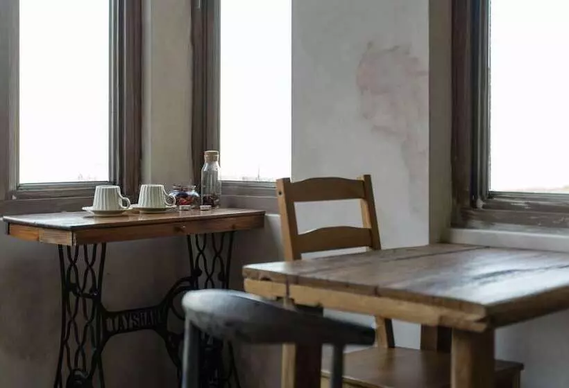 تختخواب و صبحانه Mountain Traveler Inn