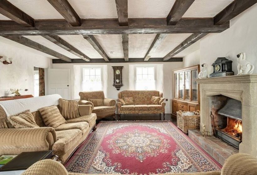 مبيت وإفطار Rosehill House