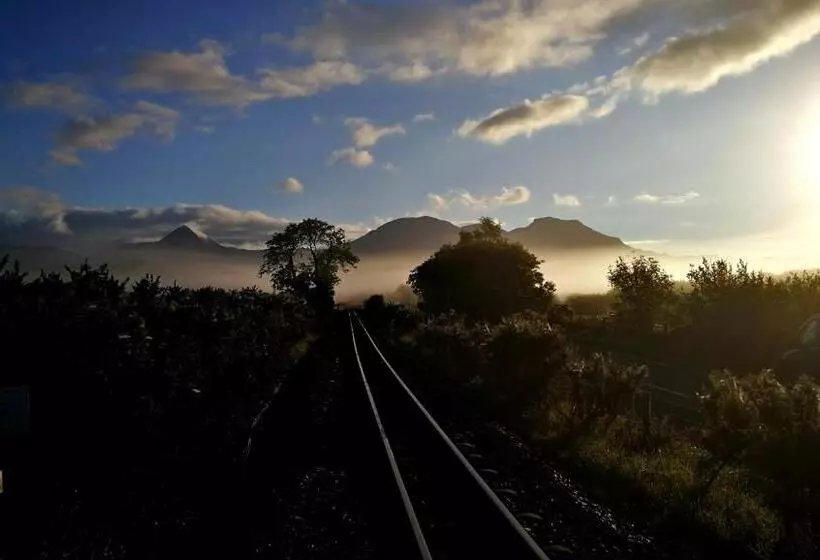 Aamiaismajoitus (B&B) Yr Hen Farcdy