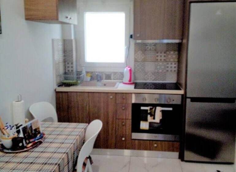 Filippou 13 Luxury Aprts With Balcony