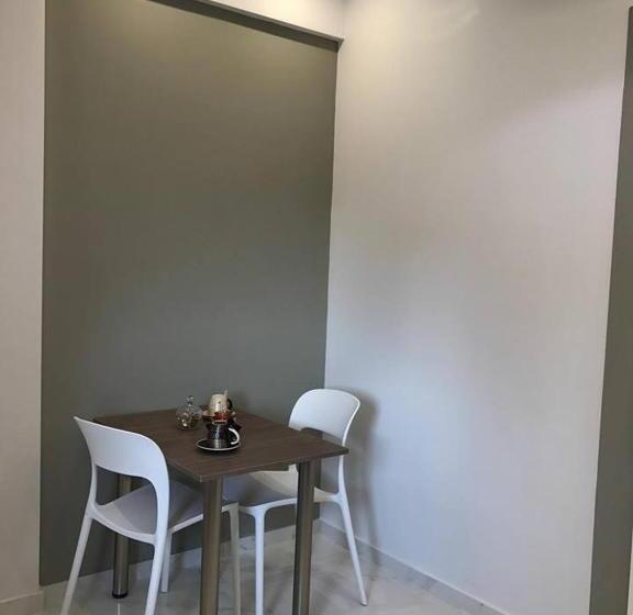 Filippou 13 Luxury Aprts With Balcony