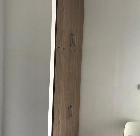 Filippou 13 Luxury Aprts With Balcony