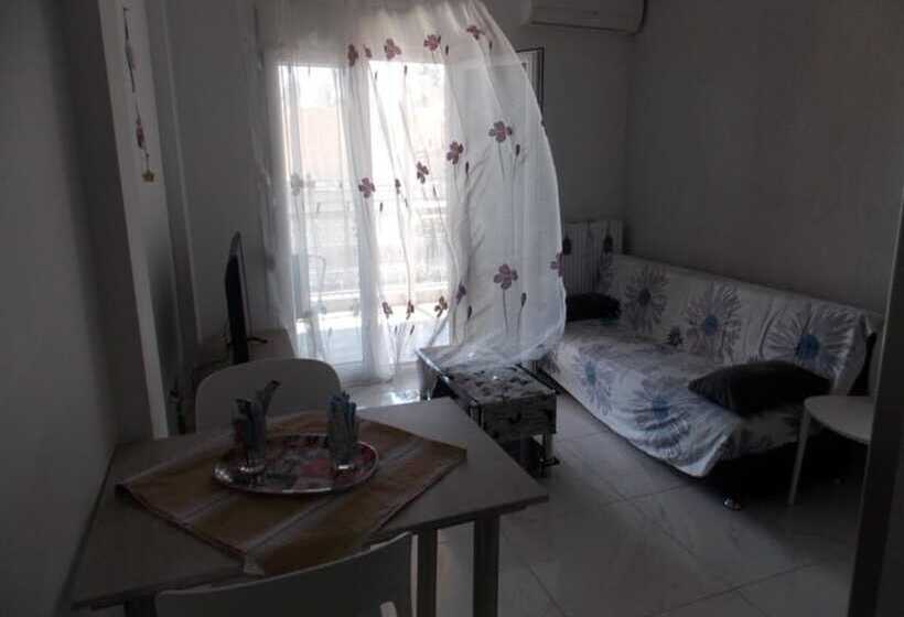 Filippou 13 Luxury Aprts With Balcony