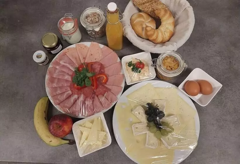 ホテル Hochoben