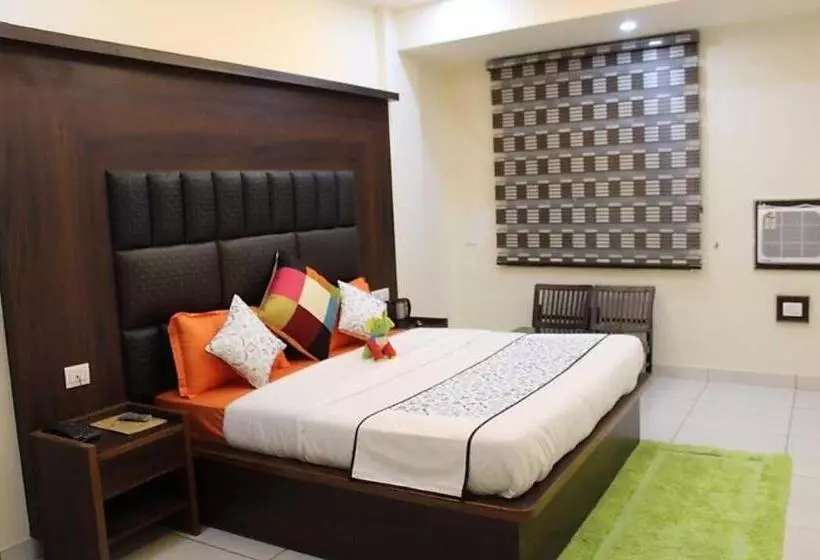 Hotelli Katra Royal Stay