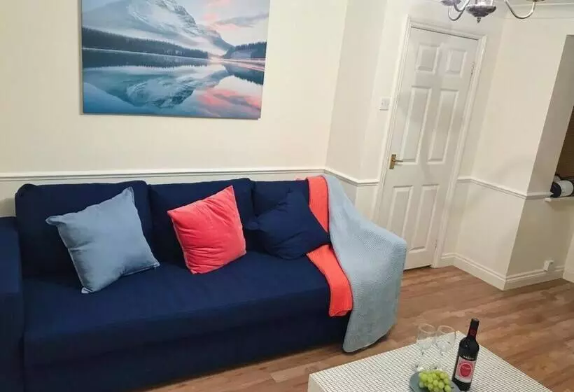 Majatalo Riverstone House