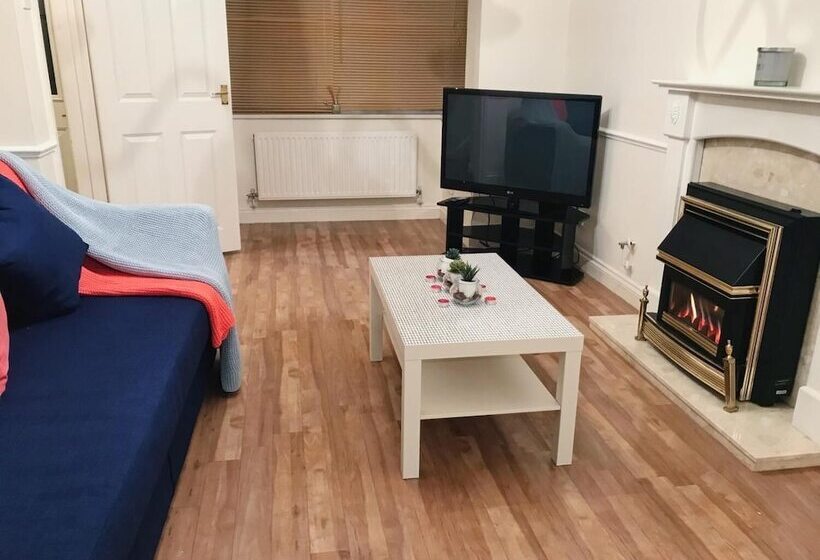 Пансион Riverstone House