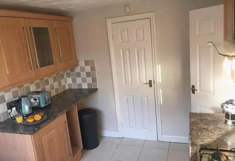 Majatalo Riverstone House