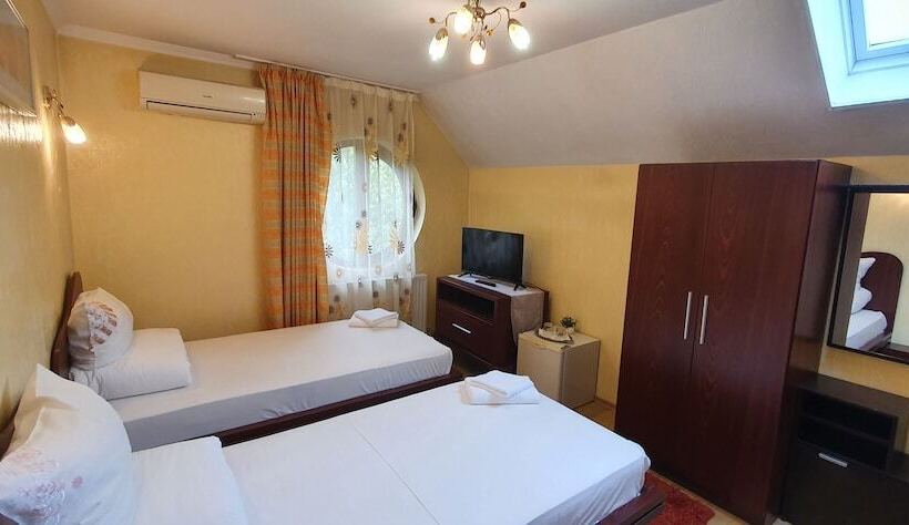 פנסיון Villa Verde