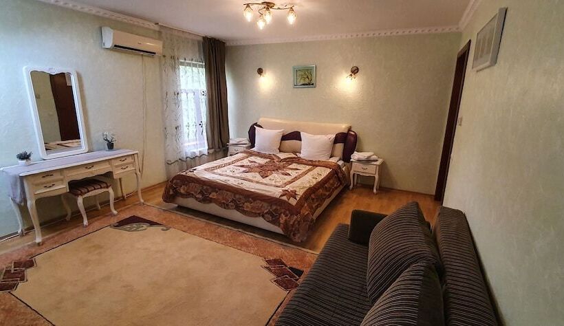 פנסיון Villa Verde