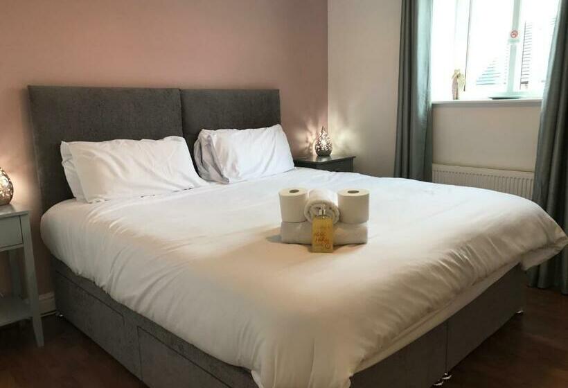 The Orchid Central Beeston Private Apartment Smarttv Free Wi Fi Tram Parking
