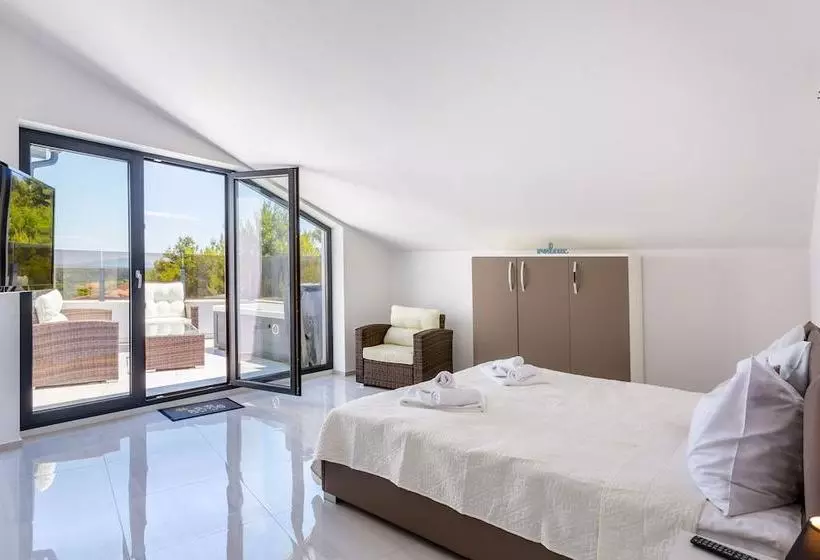 Seaside Villa & Spa