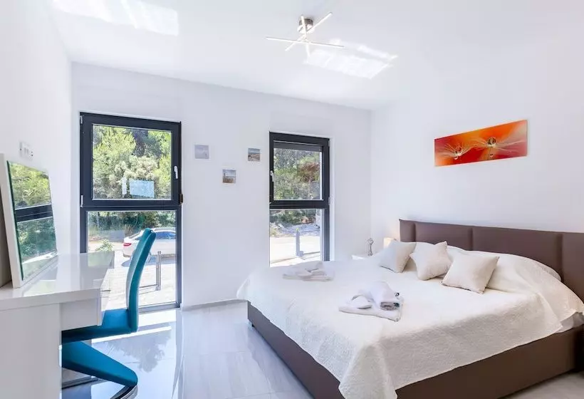 Seaside Villa & Spa