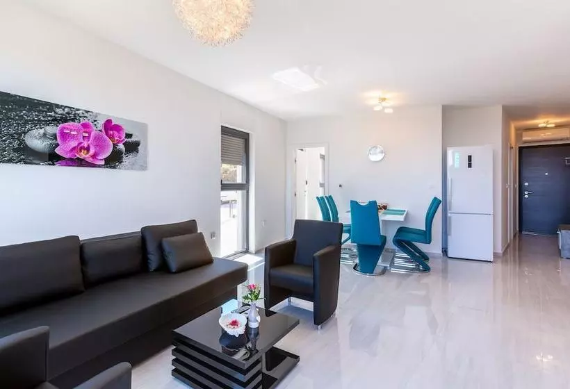 Seaside Villa & Spa