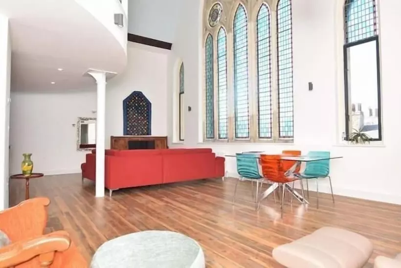 6 Rose Chapel Penthouse