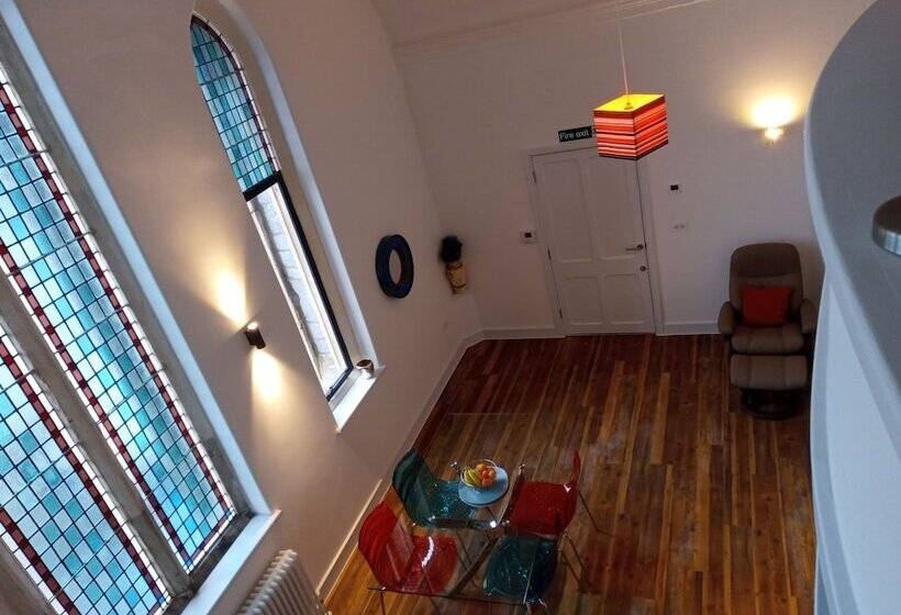 6 Rose Chapel Penthouse