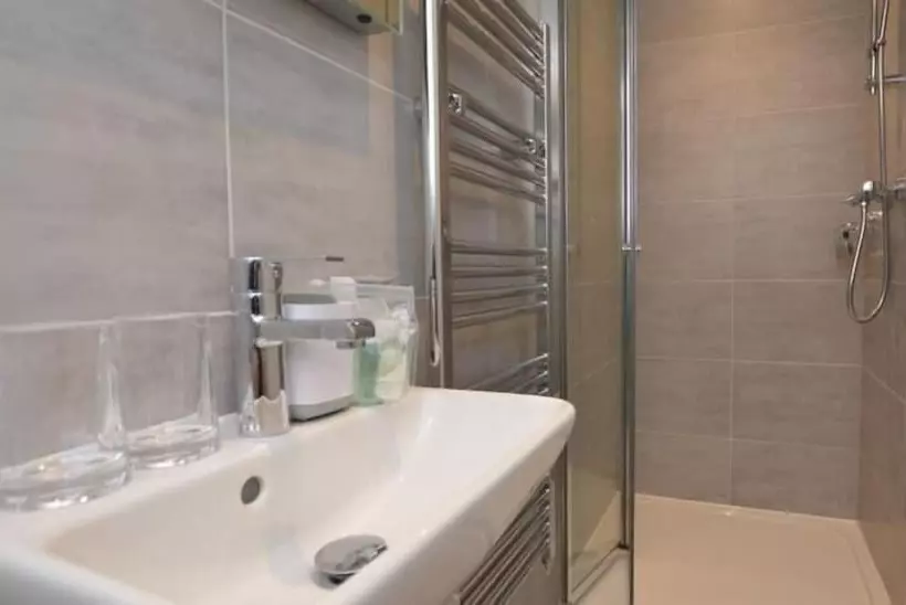 6 Rose Chapel Penthouse