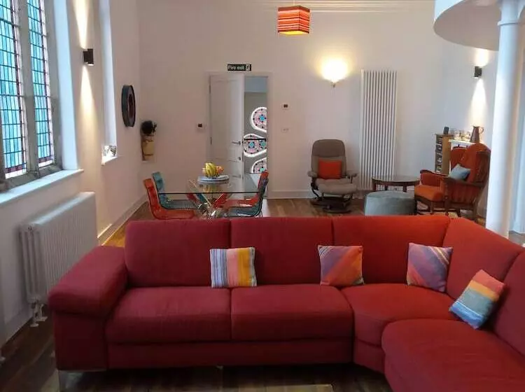 6 Rose Chapel Penthouse