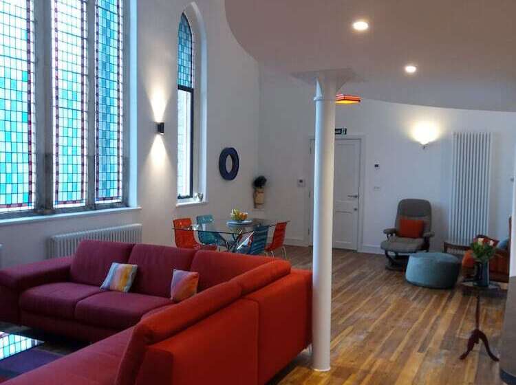 6 Rose Chapel Penthouse