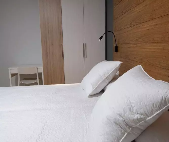 Alquilaz Apartamentos Turísticos