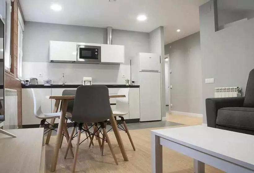 Alquilaz Apartamentos Turísticos